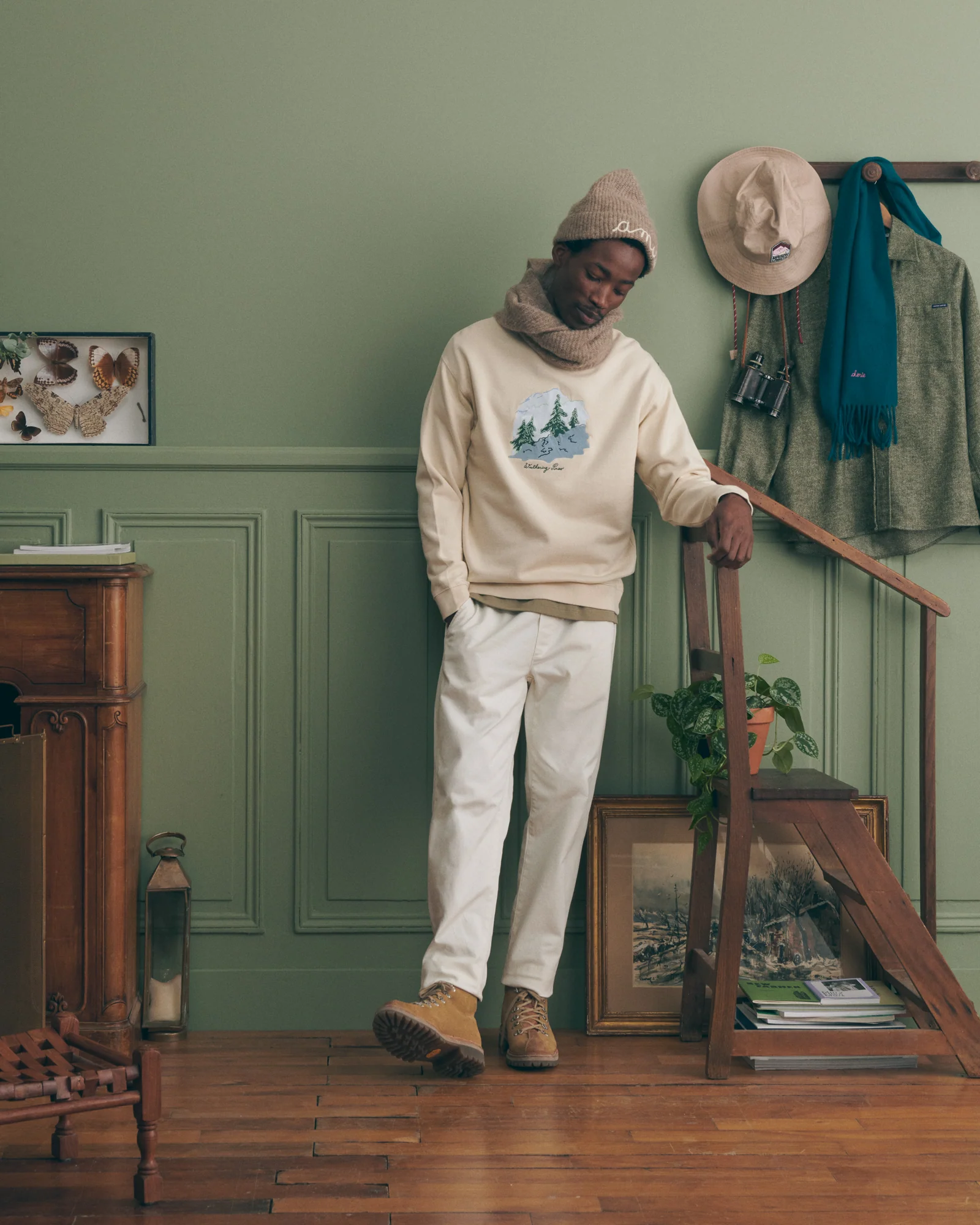 The Ledru Unisex Sweatshirt "to personalize" - Image 3